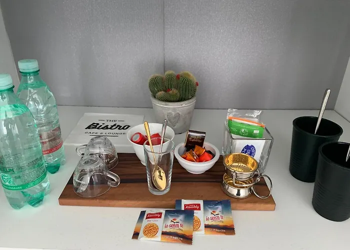 Au Bord De L\'Eau
