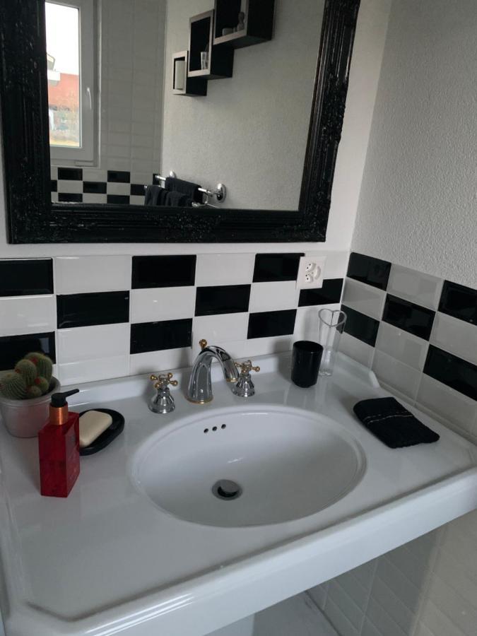 Au Bord De L'eau Homestay Orpund